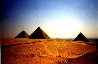 Die drei Pyramiden